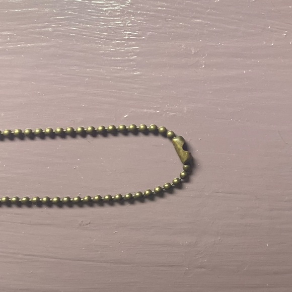 ❌SOLD❌ $5 or FREE w PURCHASE Scissors necklace - Picture 3 of 3